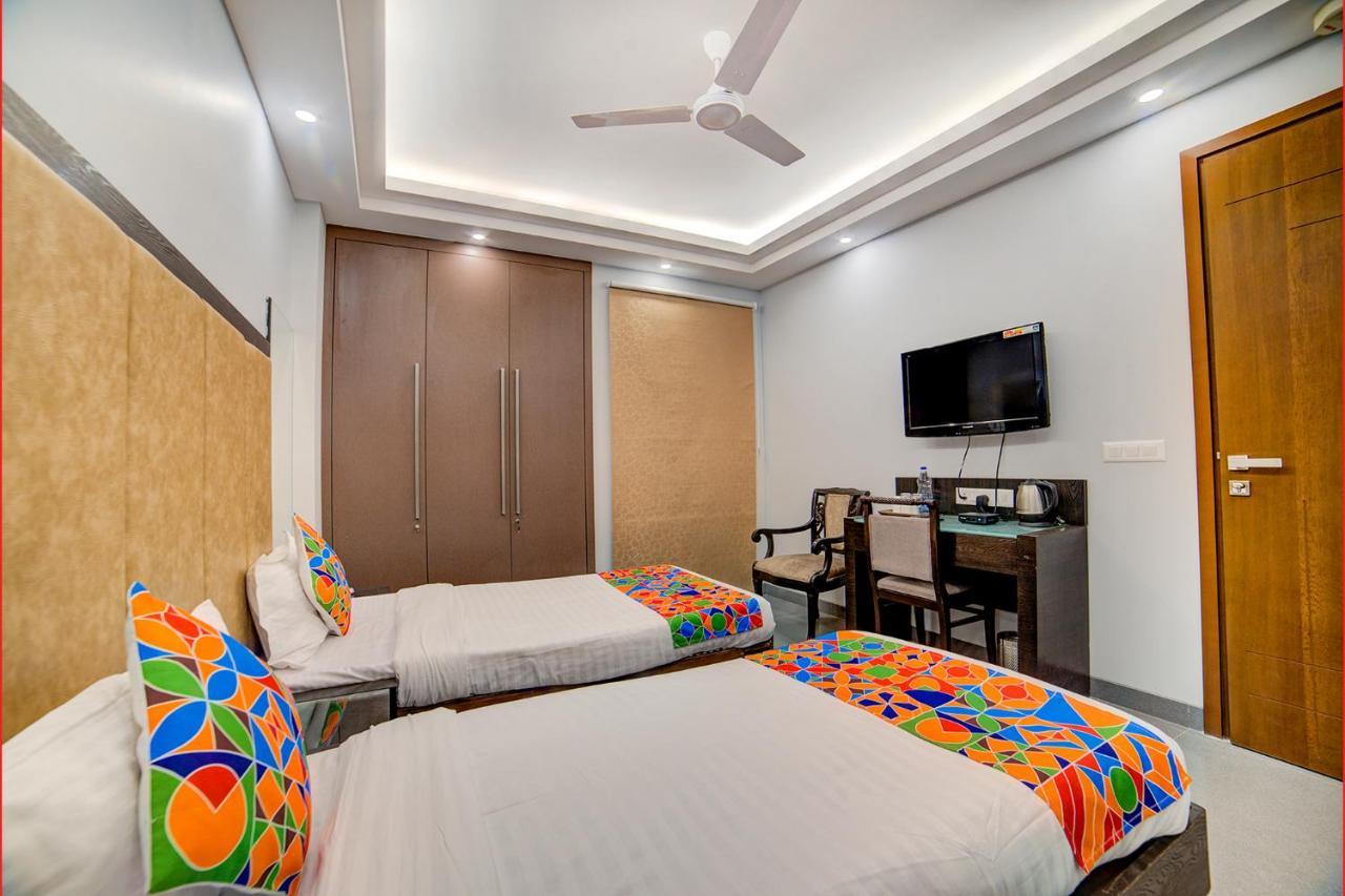 Fabhotel Exotica Greenpark Új-Delhi Kültér fotó