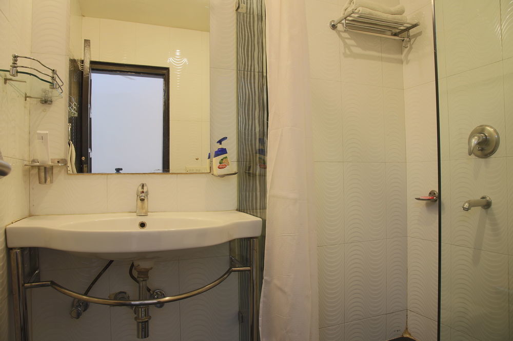 Fabhotel Exotica Greenpark Új-Delhi Kültér fotó